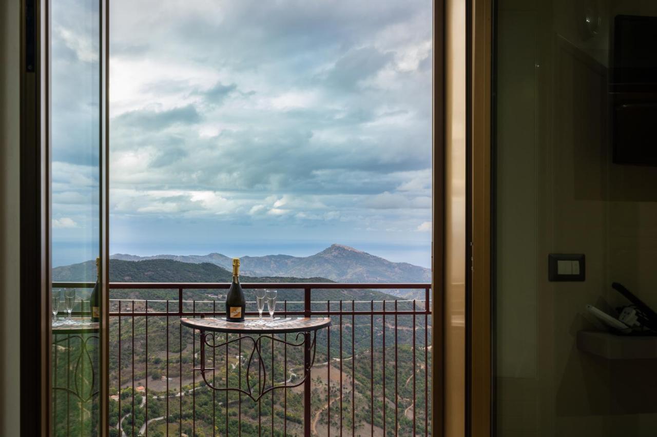 San Mauro Castelverde Casa Vacanze Dell'Angelo מראה חיצוני תמונה