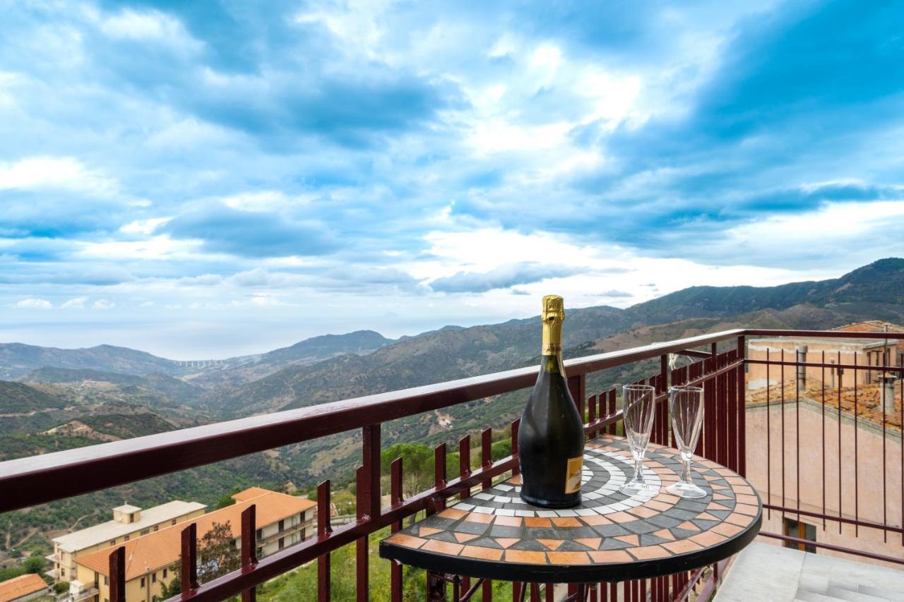 San Mauro Castelverde Casa Vacanze Dell'Angelo מראה חיצוני תמונה